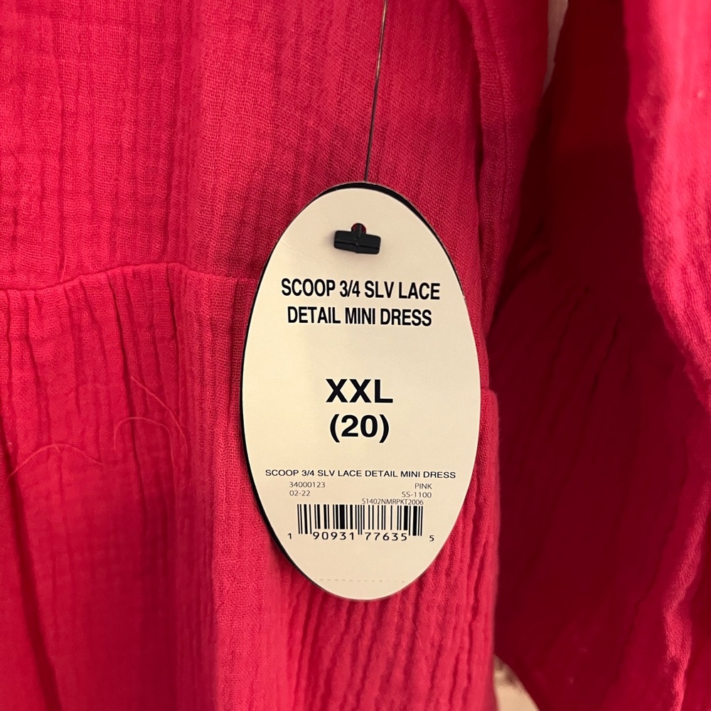 Scoop dress new with tags. Smoke free  doodle friendly home